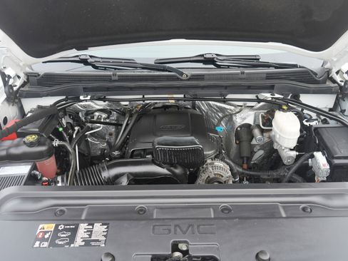 Used 2016 GMC Sierra 2500 Denali w/ Driver Alert Package image 28