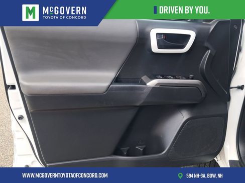 Used 2023 Toyota Tacoma SR5 AWD/4WD image 10