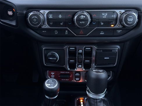 New 2026 Jeep Wrangler Rubicon image 16