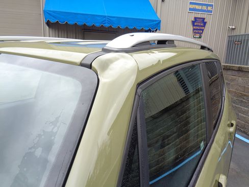 Used 2015 Jeep Renegade Limited image 3