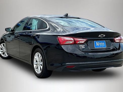 Used 2020 Chevrolet Malibu LT w/ Leather Package FWD image 4