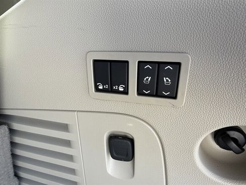 Used 2019 GMC Yukon Denali w/ Denali Ultimate Package image 29