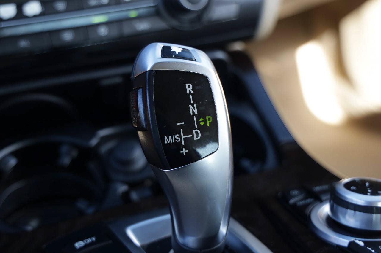 Used 2011 BMW 528i Sedan RWD image 38