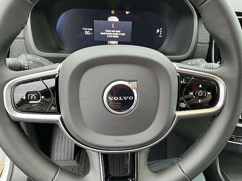 New 2026 Volvo XC90 B6 Plus w/ Protection Package Premier AWD/4WD image 22