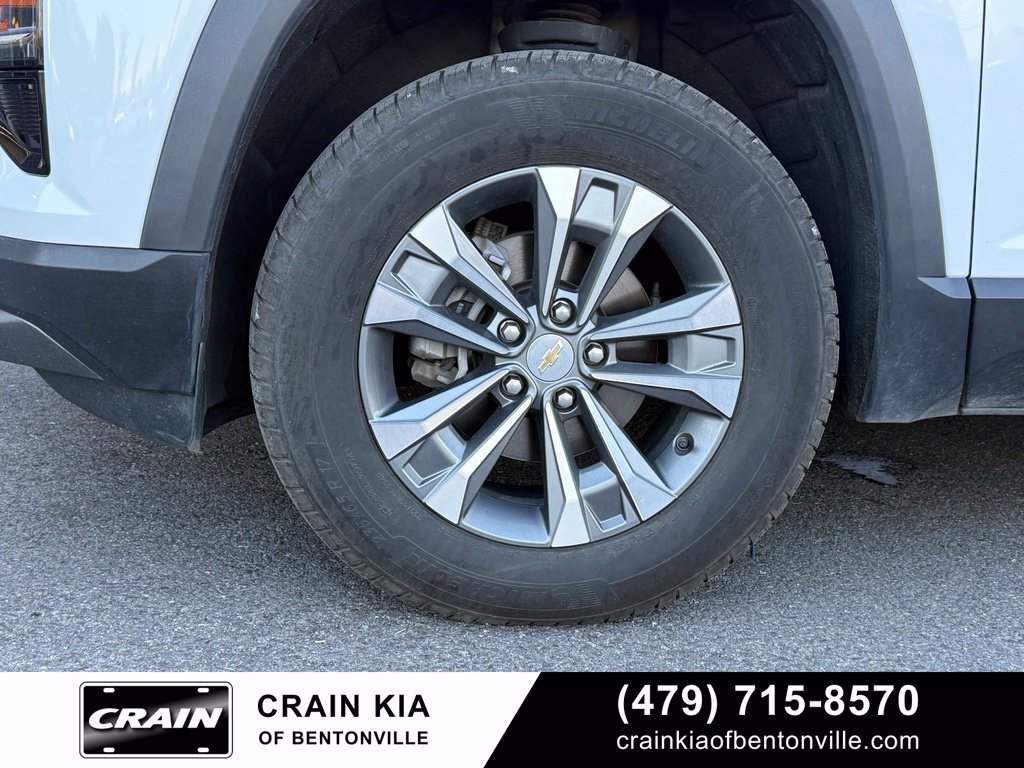 Used 2025 Chevrolet Equinox LT AWD/4WD image 33