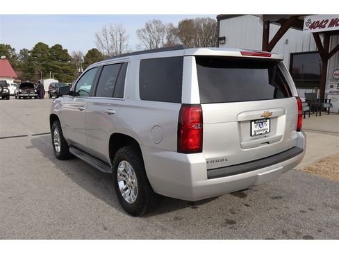 Used 2015 Chevrolet Tahoe LT image 3