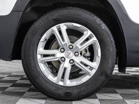 Used 2024 GMC Terrain SLE AWD/4WD image 42