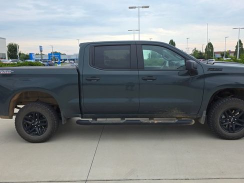 Used 2025 Chevrolet Silverado 1500 Custom Trail Boss w/ LPO, Dark Essentials Package AWD/4WD image 6
