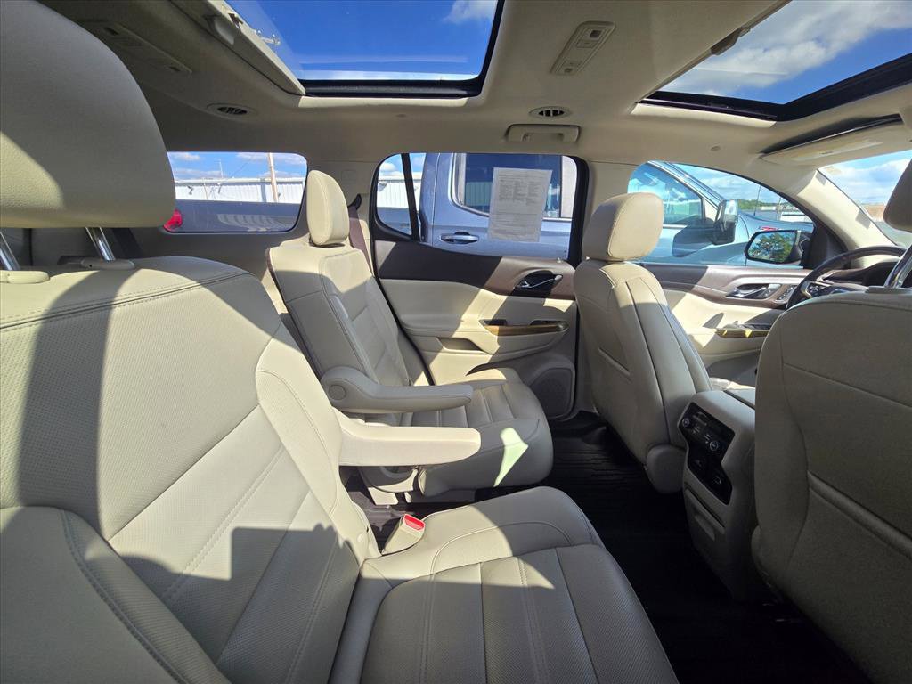 Used 2019 GMC Acadia Denali w/ Technology Package FWD image 7
