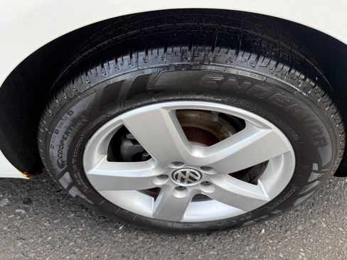 Used 2009 Volkswagen Jetta SE FWD image 10