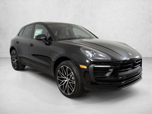 New 2026 Porsche Macan AWD/4WD image 8
