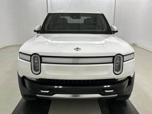 Used 2022 Rivian R1T Adventure image 8