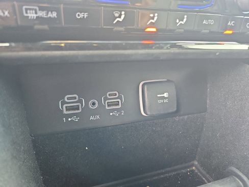 Used 2022 Jeep Grand Cherokee L Overland image 32