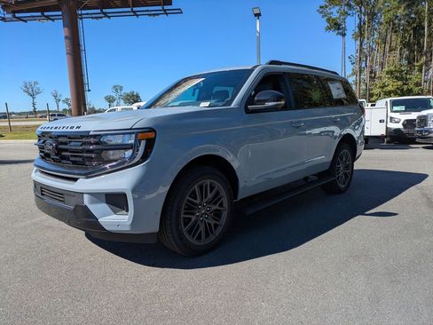 New 2025 Ford Expedition Platinum w/ Stealth Performance Package image 8