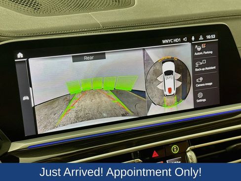 Used 2020 BMW X7 xDrive40i w/ Premium Package AWD/4WD image 17