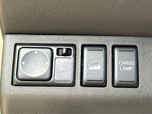 Used 2019 Nissan Frontier PRO-4X image 11