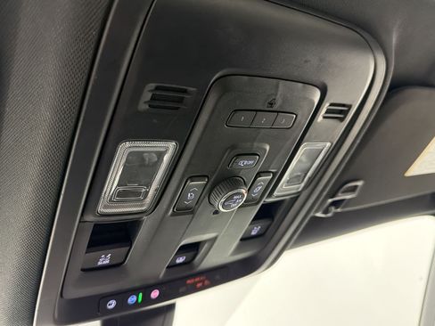 Used 2021 GMC Yukon SLT w/ SLT Premium Package RWD image 30