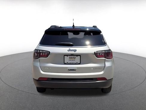Used 2025 Jeep Compass Limited AWD/4WD image 11