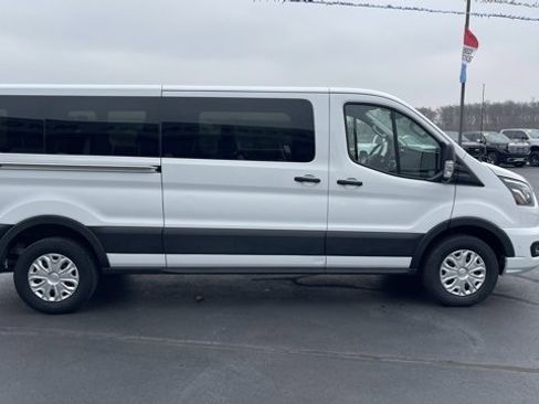 Used 2023 Ford Transit 350 XLT image 7