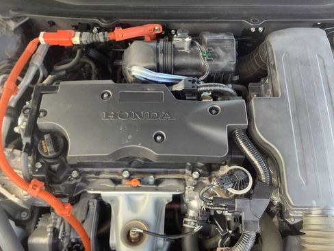 Used 2021 Honda Accord Hybrid image 8