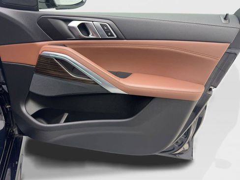 Used 2023 BMW X6 xDrive40i w/ M Sport Package image 49