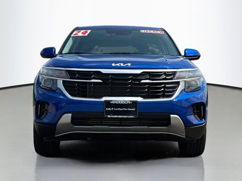 Used 2024 Kia Seltos LX AWD/4WD image 2