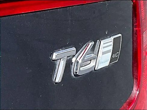 Used 2017 Volvo S90 T6 Inscription w/ Vision Package image 11