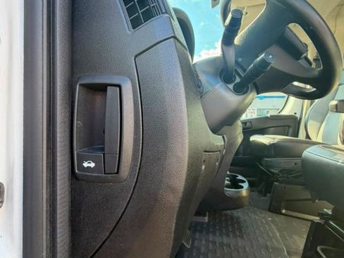 Used 2019 RAM ProMaster 3500 w/ Interior Convenience Group FWD image 18