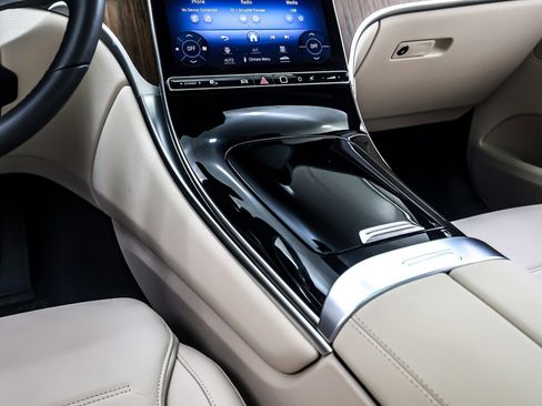 Certified 2024 Mercedes-Benz GLC 300 GLC 300 SUV image 7