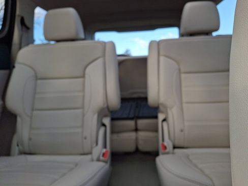 Used 2021 GMC Acadia Denali w/ Denali Ultimate Package image 19