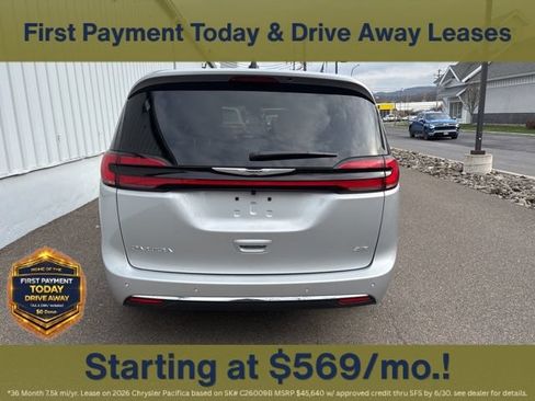 New 2026 Chrysler Pacifica Select AWD/4WD image 5
