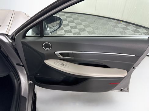 Used 2023 Hyundai Sonata Limited FWD image 32