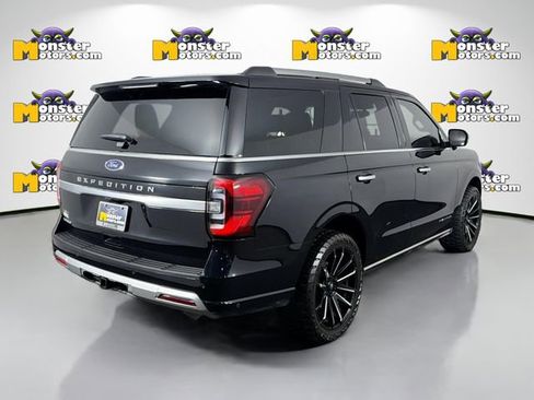 Used 2024 Ford Expedition Platinum AWD/4WD image 5