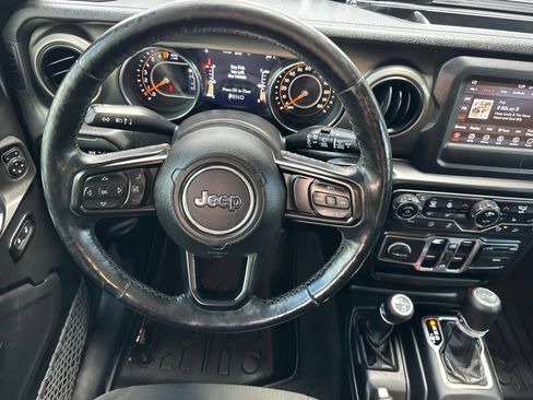 Used 2019 Jeep Wrangler Unlimited Sport S AWD/4WD image 15
