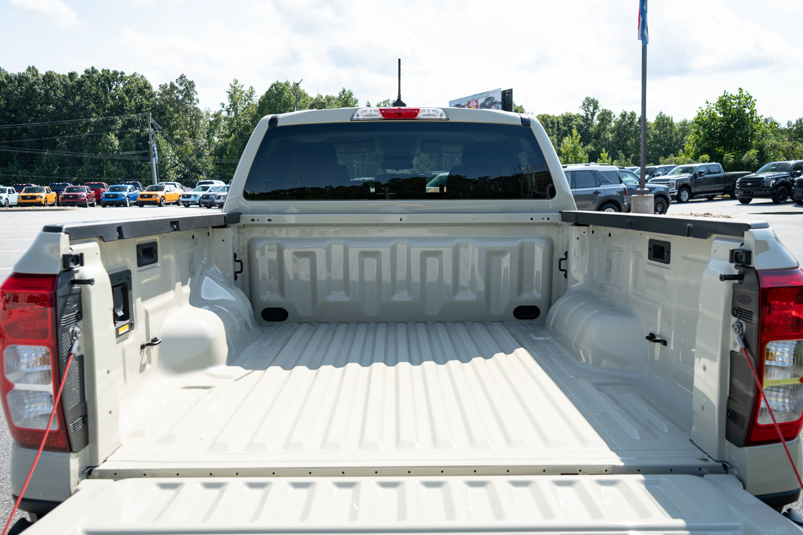 New 2026 Ford Ranger XL w/ FX4 Off-Road Package AWD/4WD image 9