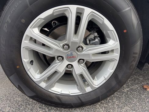 Used 2023 GMC Terrain SLE w/ Driver Convenience Package image 38