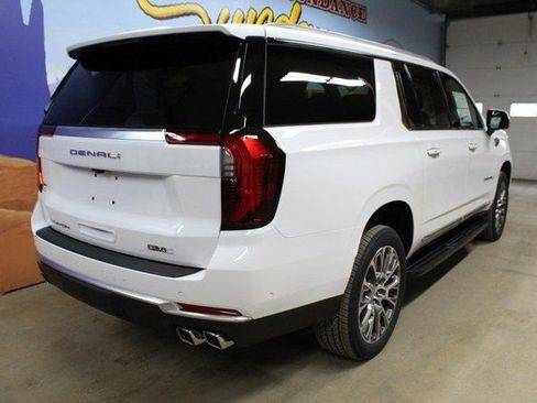 New 2026 GMC Yukon XL Denali image 4
