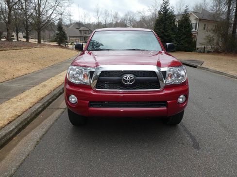 Used 2011 Toyota Tacoma PreRunner w/ SR5 Pkg #2 image 13