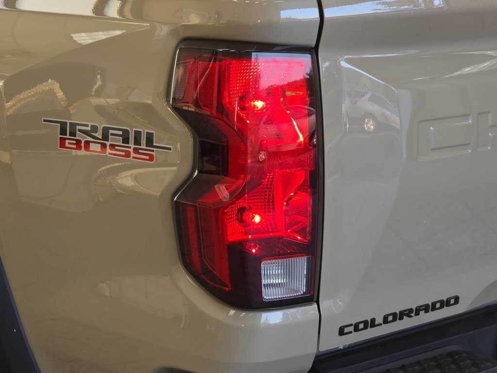Used 2024 Chevrolet Colorado Trail Boss w/ Advanced Trailering Package AWD/4WD image 29