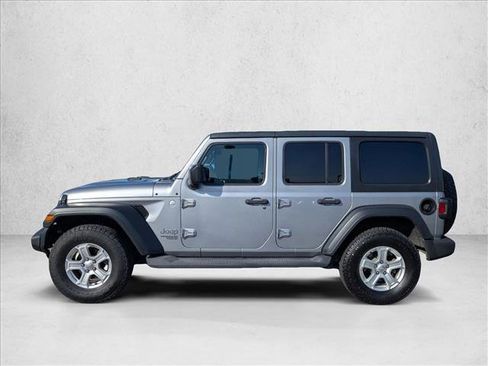 Used 2018 Jeep Wrangler Unlimited Sport S AWD/4WD image 9