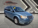 Used 2008 Chrysler Town & Country Touring w/ Family Value Group image 2