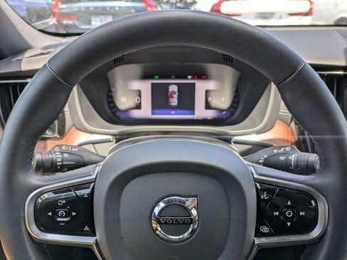 Certified 2023 Volvo XC60 B5 Ultimate w/ Climate Package AWD/4WD image 39
