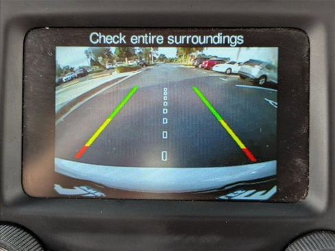 Used 2017 Jeep Renegade Latitude w/ Popular Equipment Group image 13