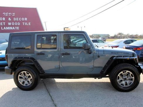 Used 2015 Jeep Wrangler Unlimited Rubicon AWD/4WD image 2