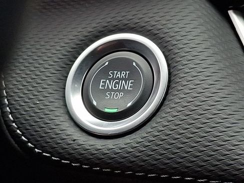 Used 2025 Chevrolet Equinox LT FWD image 22