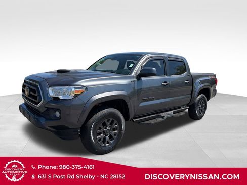 Used 2021 Toyota Tacoma SR5 RWD image 1