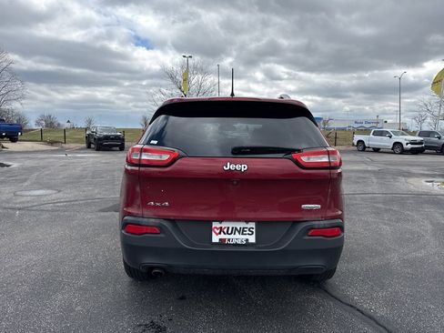 Used 2017 Jeep Cherokee Latitude w/ Cold Weather Group image 4