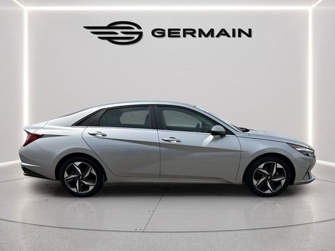 Used 2023 Hyundai Elantra Limited w/ Cargo Package FWD image 6