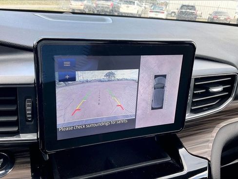 Certified 2022 Ford Explorer Limited image 13