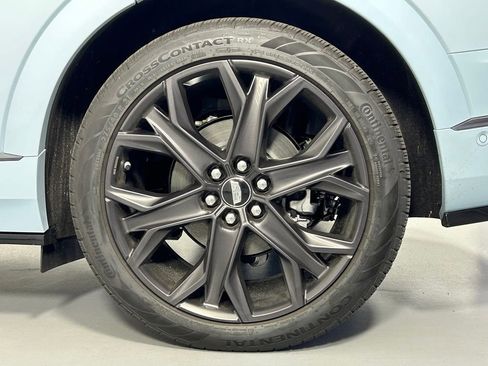 Used 2026 Cadillac Optiq V AWD/4WD image 39